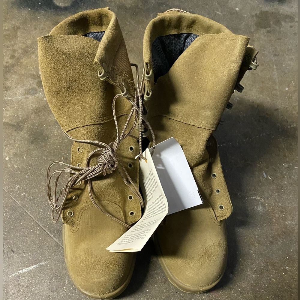 Waterproof Gore-Tex Army Boots, Government Issue